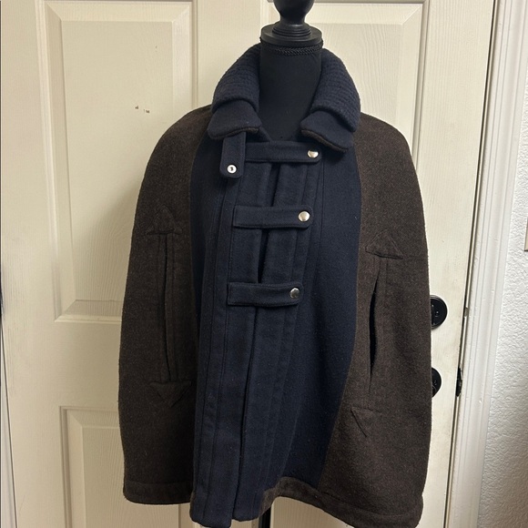 Plan C Jackets & Blazers - PLAN C Brown Wool and Cashmere Cape, Size 40, Medium, Made in Italy. EUC